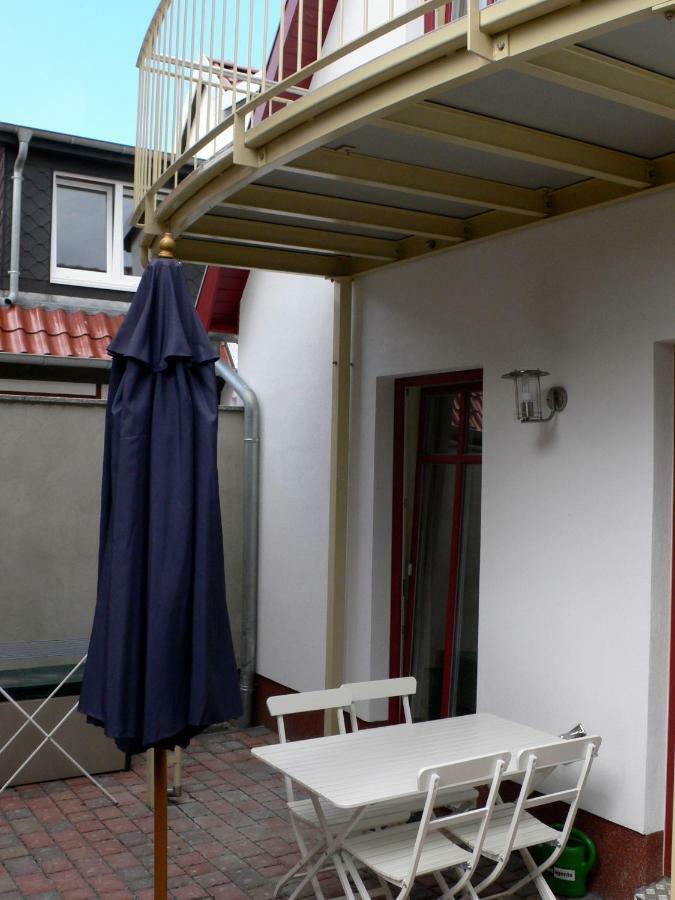 Haus Am Strom 50 Apartment Rostock Exterior photo
